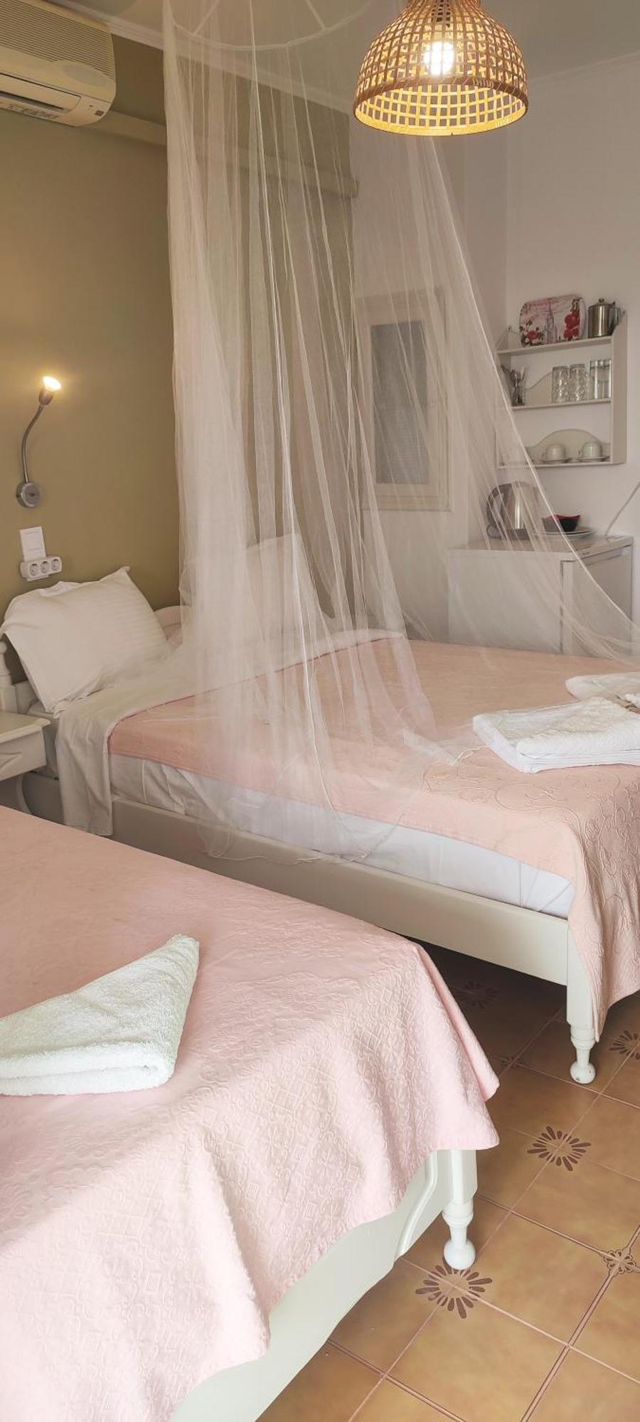 Krinelos Rooms Скала-Эресу Экстерьер фото
