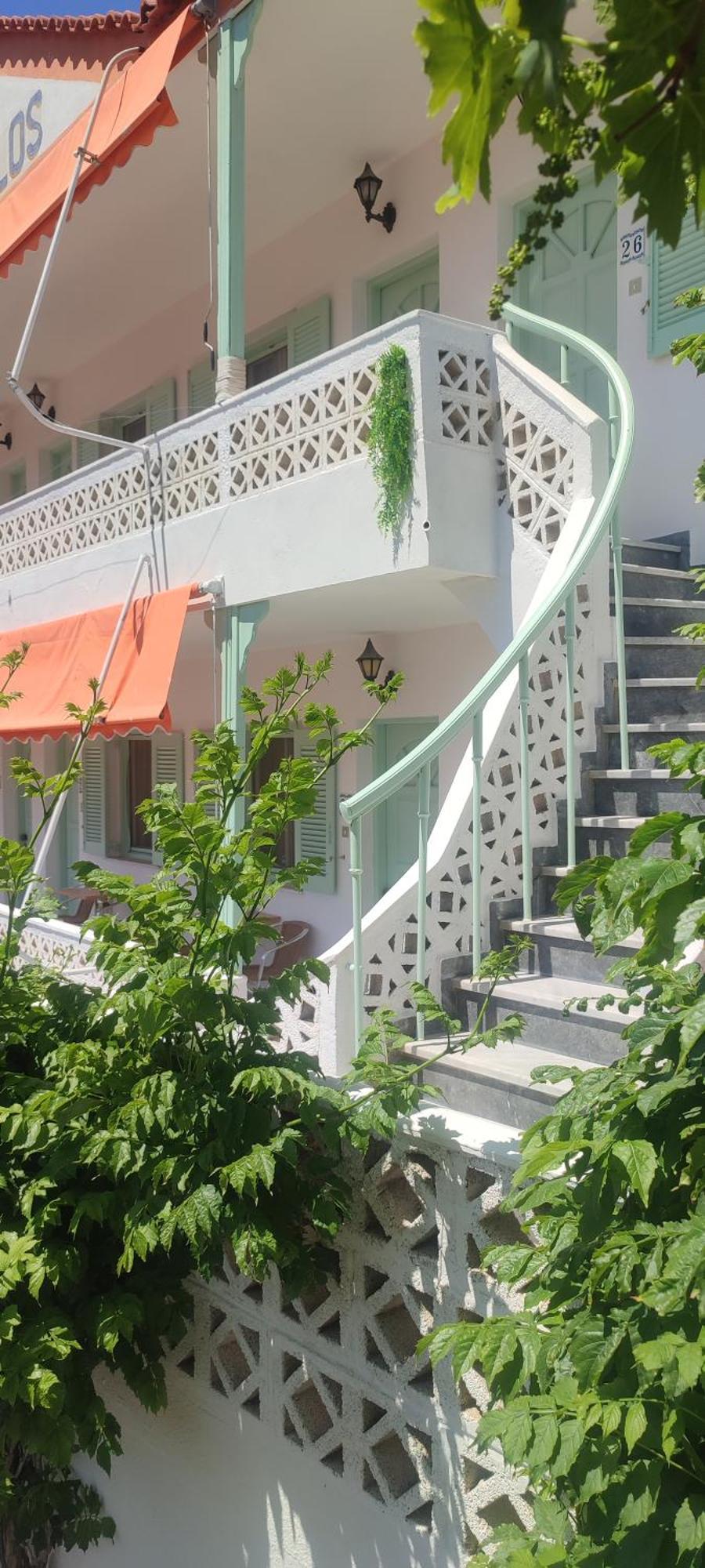 Krinelos Rooms Скала-Эресу Экстерьер фото